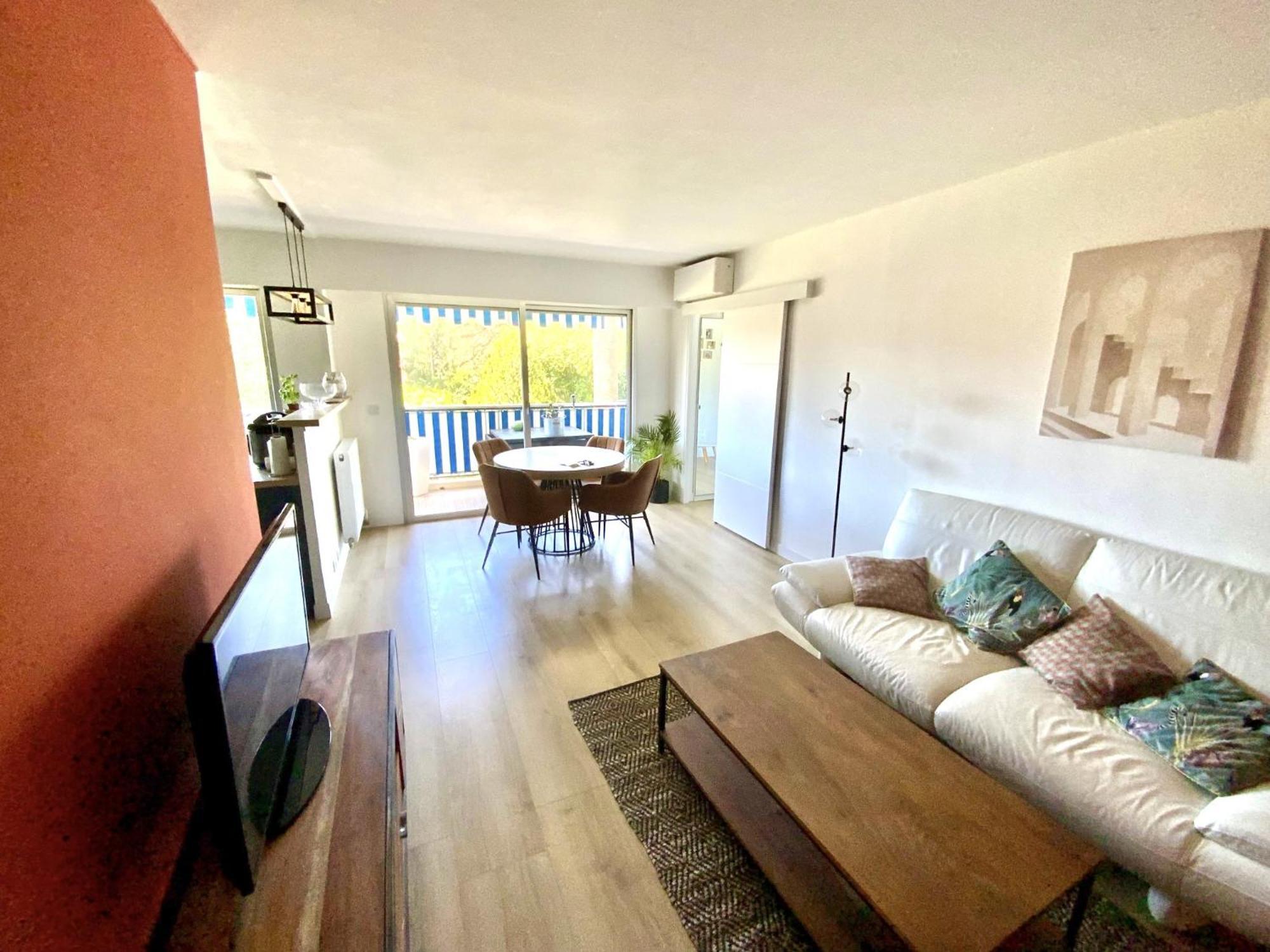 T3 Apartment