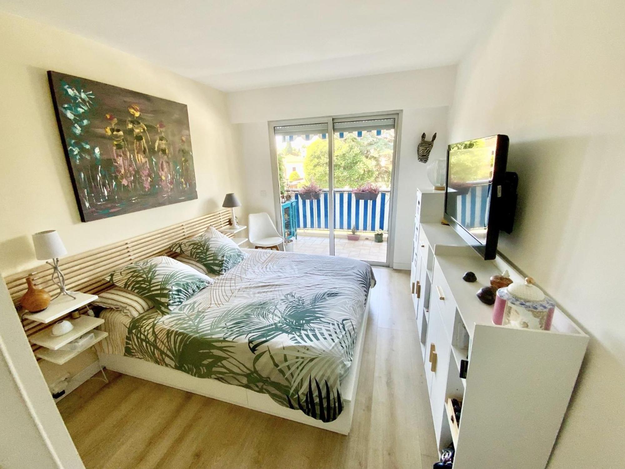 Apartment T3 *